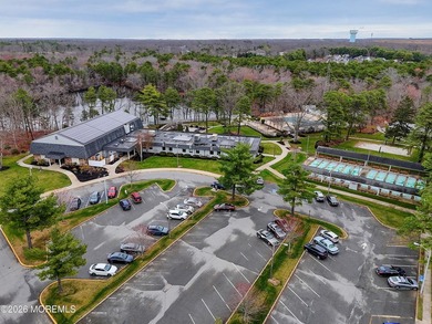 Welcome home to 1031B Thornbury Lane, a well-maintained - photo 33