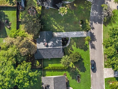 Welcome to this beautiful 3-bedroom, 2-bath home in the - photo 38