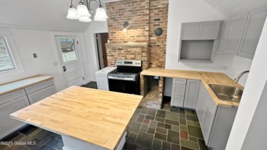 Remodeled lake-house on Paradox Lake. - photo 4