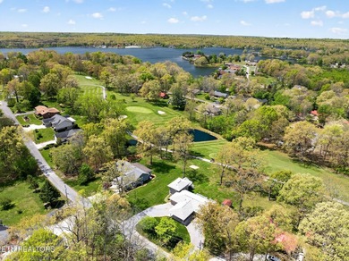 This beautiful renovated 3-bedroom, 3-bath home in the Lake - photo 45