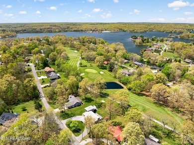 This beautiful renovated 3-bedroom, 3-bath home in the Lake - photo 46