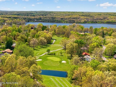This beautiful renovated 3-bedroom, 3-bath home in the Lake - photo 48