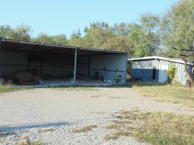 This unique property has plenty of room for individuals looking - photo 3