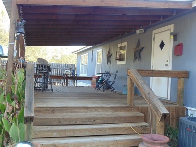 This unique property has plenty of room for individuals looking - photo 4