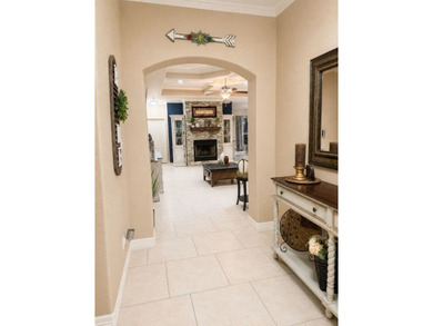 A beautifully maintained 4 Bedroom, 2 bath 1866 sq. ft. home - photo 2