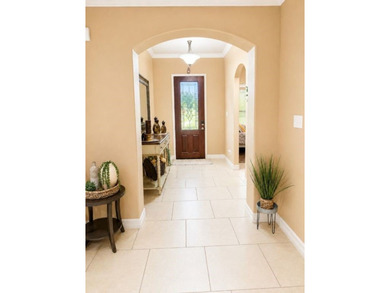 A beautifully maintained 4 Bedroom, 2 bath 1866 sq. ft. home - photo 3