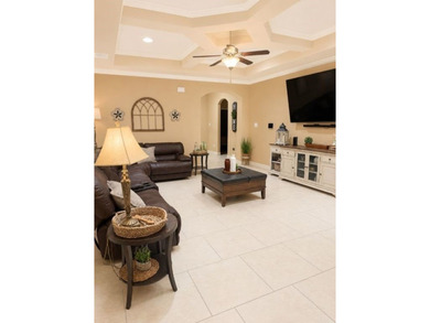 A beautifully maintained 4 Bedroom, 2 bath 1866 sq. ft. home - photo 5