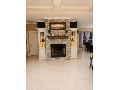 A beautifully maintained 4 Bedroom, 2 bath 1866 sq. ft. home - photo 6