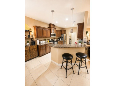 A beautifully maintained 4 Bedroom, 2 bath 1866 sq. ft. home - photo 8