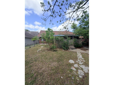 2-bedroom, 2-bath home with a bonus room offering 1,812 square - photo 16