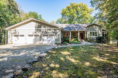 Lake Home For Sale in Bracey, Virginia