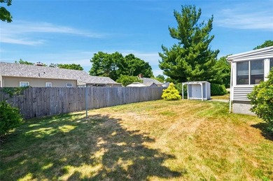 Welcome to this well-built, lovingly maintained ranch in the - photo 21