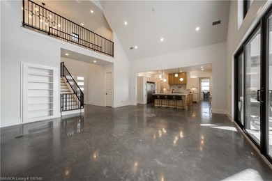 Experience modern. luxury and thoughtful design in this stunning - photo 22