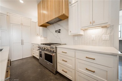 Experience modern. luxury and thoughtful design in this stunning - photo 25