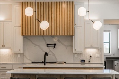 Experience modern. luxury and thoughtful design in this stunning - photo 27