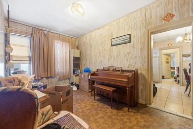 Unlock the potential of this solid three-unit brick building - photo 27