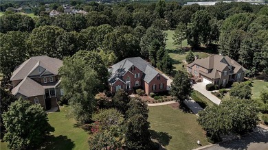 BRAND NEW ROOF!! HOME IS PRICED $40,000.00 BELOW APPRAISAL and a - photo 28