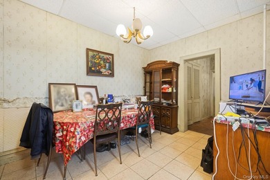 Unlock the potential of this solid three-unit brick building - photo 31