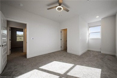 Experience modern. luxury and thoughtful design in this stunning - photo 42
