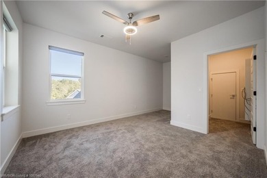 Experience modern. luxury and thoughtful design in this stunning - photo 45