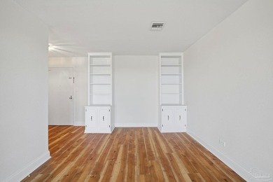 EXPERIENCE ELEVATED COASTAL LIVING FROM THIS 11TH FLOOR - photo 10