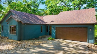 Lake Home For Sale in Lake Ozark, Missouri