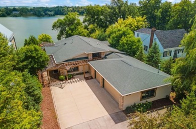 Lake Home For Sale in De Pere, Wisconsin
