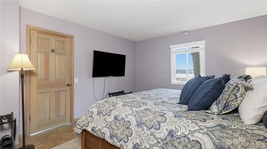 Lakefront Living Meets Investment Opportunity With This Fully - photo 11