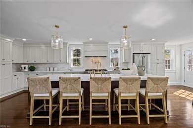 Discover this extraordinary Little Neck home, a spectacular 1910 - photo 11