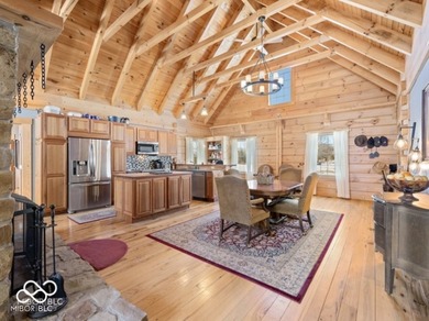 Welcome to your own slice of paradise. This stunning log home - photo 14