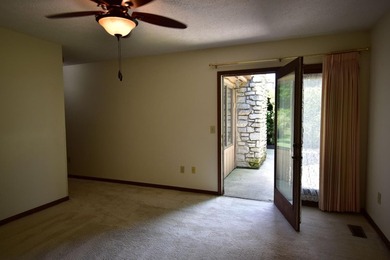 Welcome to Easy Living! This beautiful 2-bedroom, 2-bath - photo 15