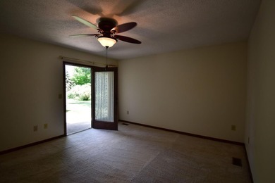 Welcome to Easy Living! This beautiful 2-bedroom, 2-bath - photo 17