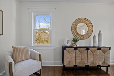 Discover this extraordinary Little Neck home, a spectacular 1910 - photo 27