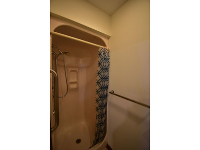 Welcome to Easy Living! This beautiful 2-bedroom, 2-bath - photo 27