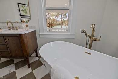Discover this extraordinary Little Neck home, a spectacular 1910 - photo 30