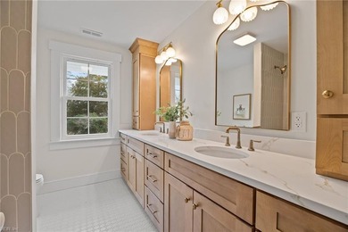 Discover this extraordinary Little Neck home, a spectacular 1910 - photo 33