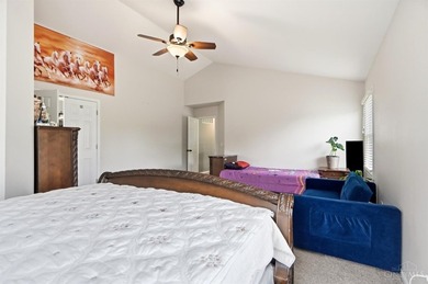 Welcome to beautiful 5-bedrooms,4 baths home in the desirable - photo 38