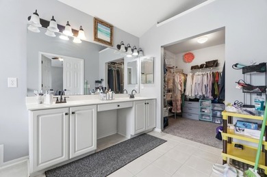 Welcome to beautiful 5-bedrooms,4 baths home in the desirable - photo 39