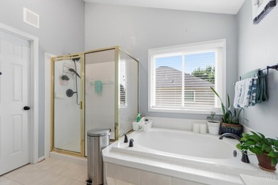 Welcome to beautiful 5-bedrooms,4 baths home in the desirable - photo 41