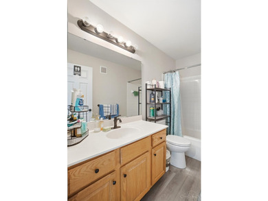 Welcome to beautiful 5-bedrooms,4 baths home in the desirable - photo 48