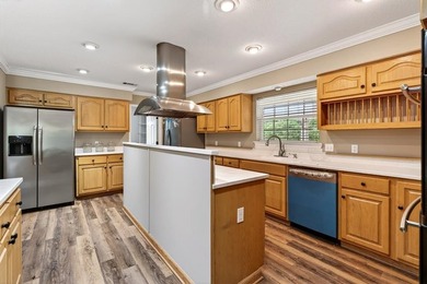 Welcome home! This beautifully maintained property is move in - photo 11