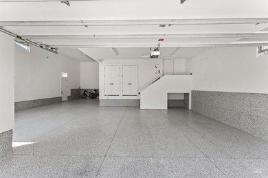 Move-in Ready, peaceful, high-end single-story home - photo 33