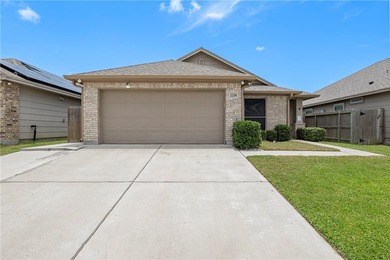 Welcome to 2218 Spoonbill, a move-in ready gem on the desirable - photo 3