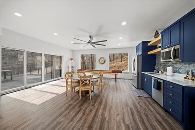 Lakefront Living with Stunning Amenities! This exceptional - photo 18