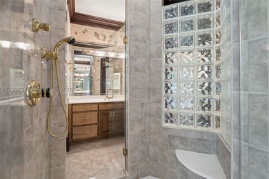 Set on the fifth hole of the golf course, this Chateau Elan - photo 30