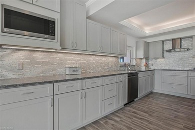 Stunning Gulf-Front Condominium with breathtaking, unobstructed - photo 10