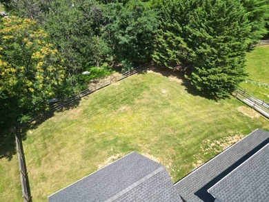 Welcome to this excellently maintained Cape Cod in the heart of - photo 6
