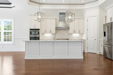 Beautiful 4 bedroom, 3 bath Mediterranean-style home located in - photo 11