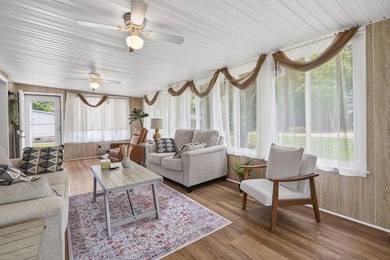 Welcome to 212 Captains Dr in the charming Captains Cove - photo 11