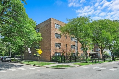 PRICE REDUCED for this attractive 1960's era, 32 unit brick - photo 2